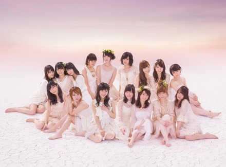 5thアルバム『次の足跡』大好評発売中!! AKB48の新チームに参加できるチャンス！ (c)AKS