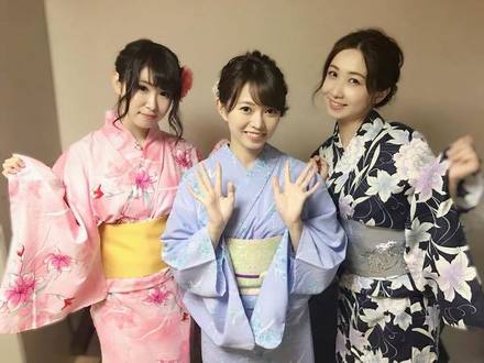 左から・ミス東スポ2018グランプリ 丸吉佑佳、中野聖子、嶋村瞳